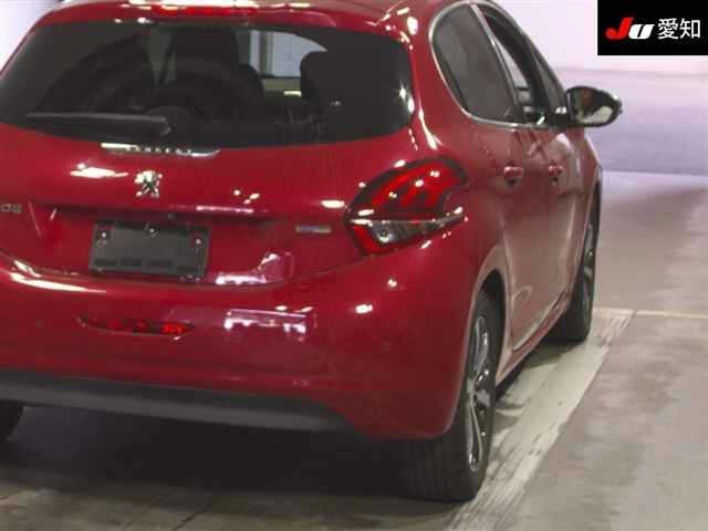 Peugeot 208 2016 8248251-8