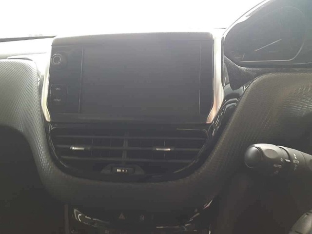 Peugeot 208 2017 8248253-12