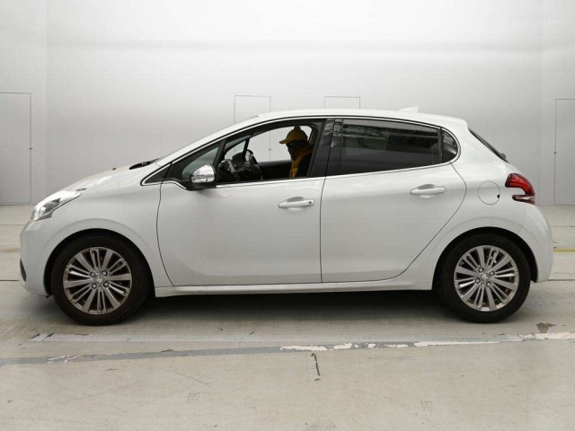 Peugeot 208 2017 8248253-4