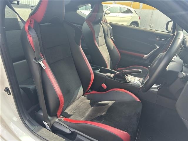 Toyota 86 2018 8254018-17