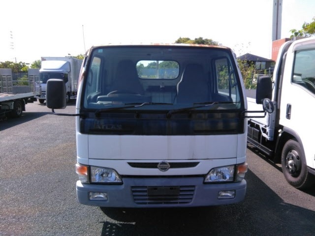Nissan ATLAS 2004 8255556-6