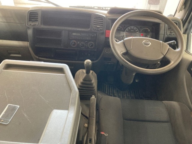 Nissan ATLAS 2011 8255560-3