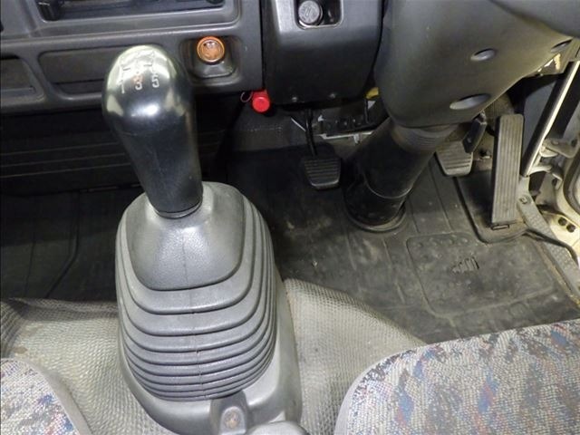Nissan ATLAS 2004 8255563-7
