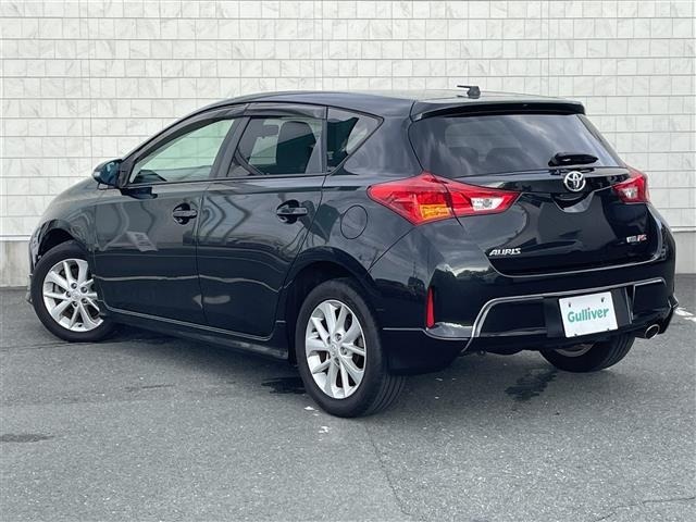 Toyota AURIS 2013 8252338-13