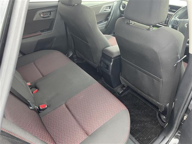 Toyota AURIS 2013 8252338-2