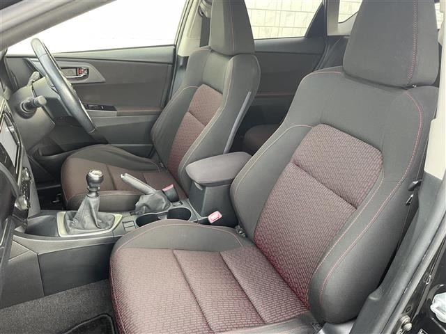 Toyota AURIS 2013 8252338-4
