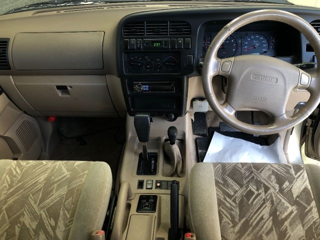 Isuzu BIGHORN 2000 8256835-4