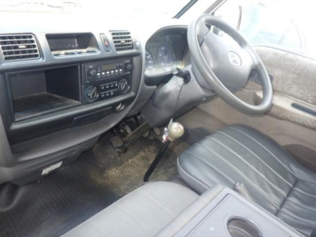 Mazda BONGO TRUCK 2006 8251125-3