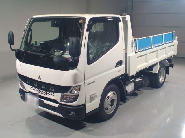 Mitsubishi CANTER 2026 8249698-0