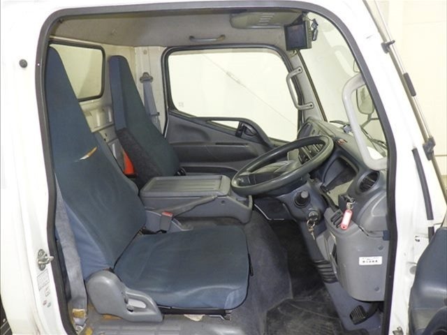Mitsubishi CANTER 2015 8249738-6