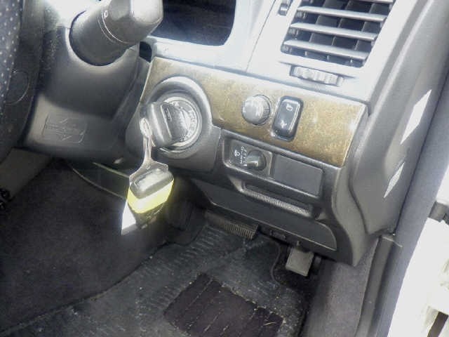 Nissan CIMA 2003 8257229-6