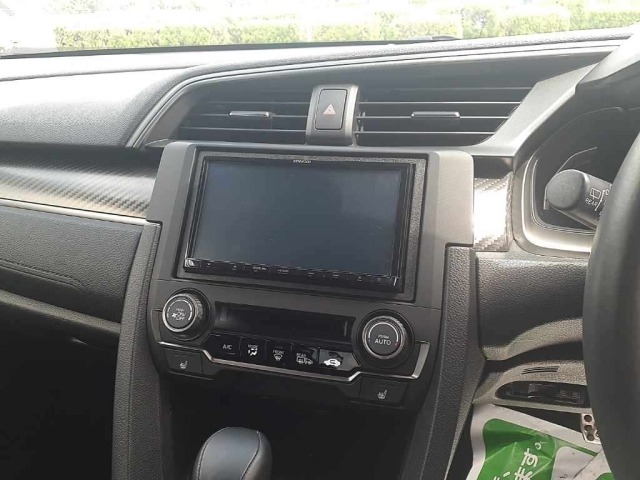 Honda CIVIC 2018 8257703-12