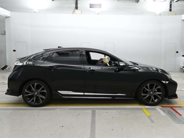 Honda CIVIC 2018 8257703-3
