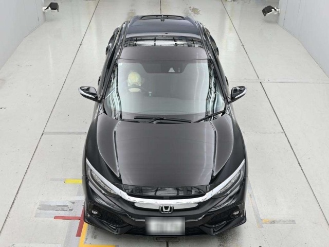Honda CIVIC 2018 8257703-7