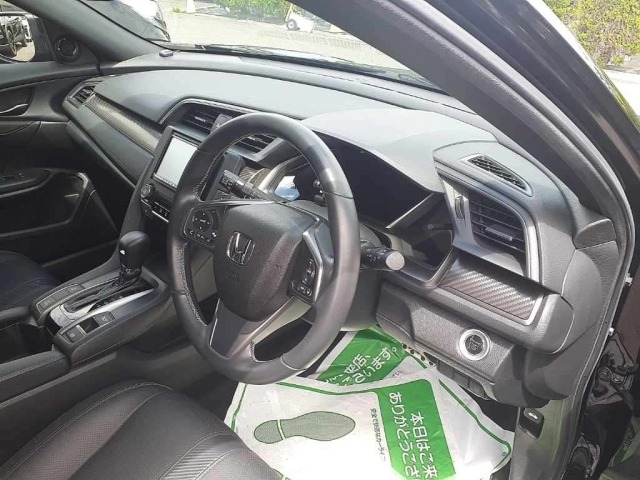 Honda CIVIC 2018 8257703-9