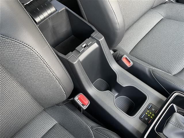 Toyota COROLLA CROSS 2026 8256743-10