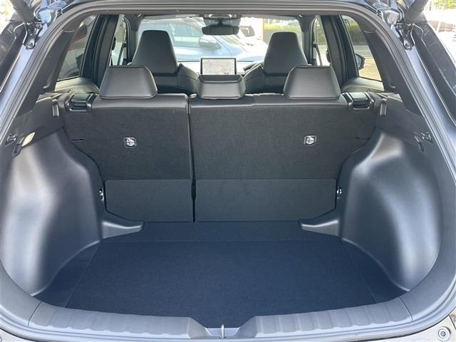 Toyota COROLLA CROSS 2026 8256743-18