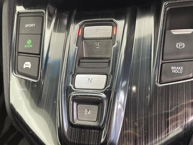 Honda CR-V 2019 8258005-12