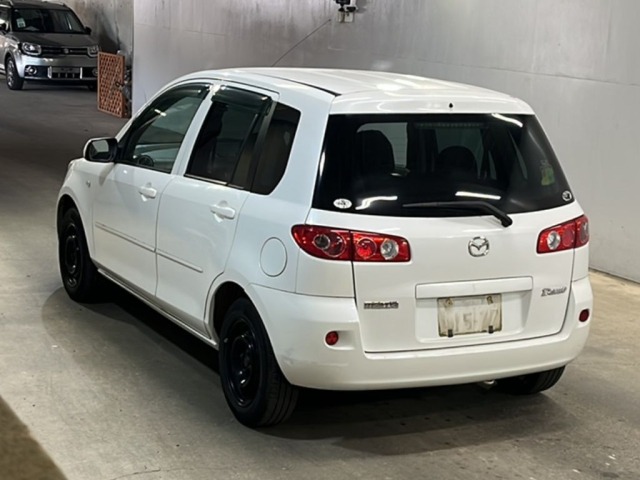 Mazda DEMIO 2006 8256935-1