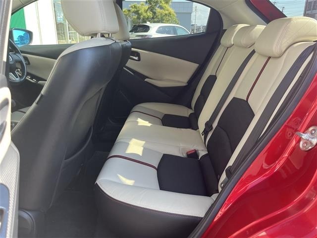 Mazda DEMIO 2016 8256972-3