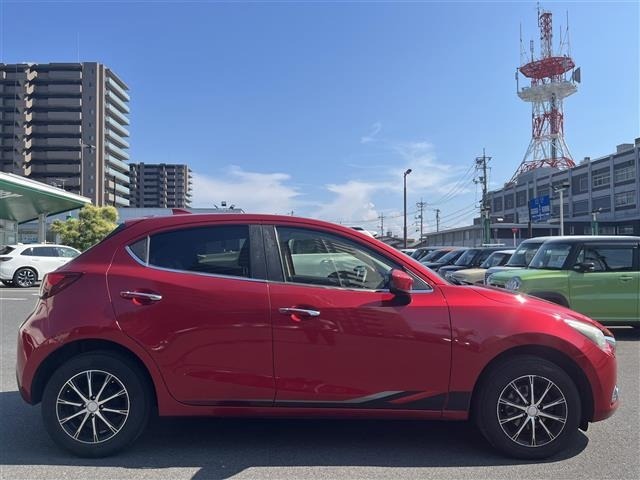 Mazda DEMIO 2016 8256972-8