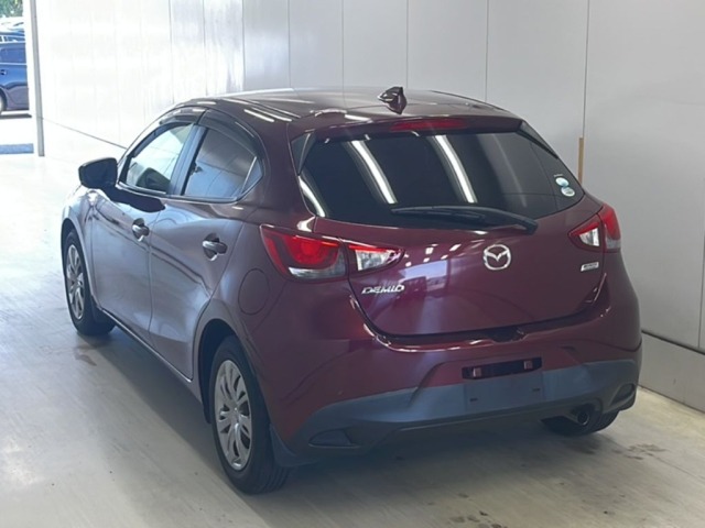Mazda DEMIO 2017 8256981-1