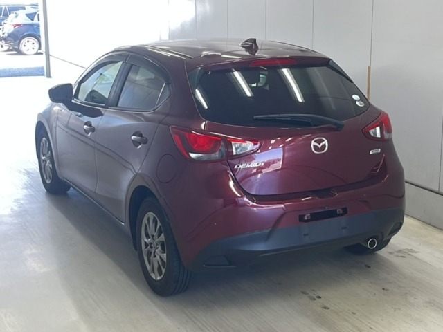 Mazda DEMIO 2017 8256982-1