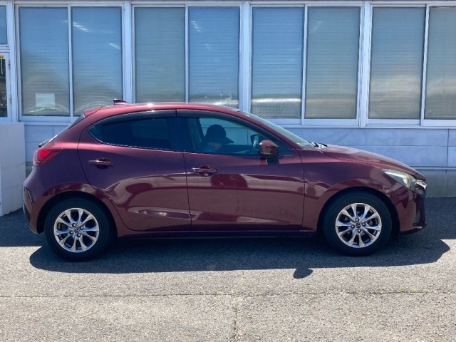 Mazda DEMIO 2017 8256982-3