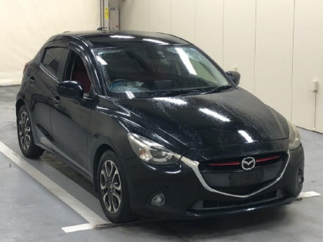Mazda DEMIO 2015 8256984-0