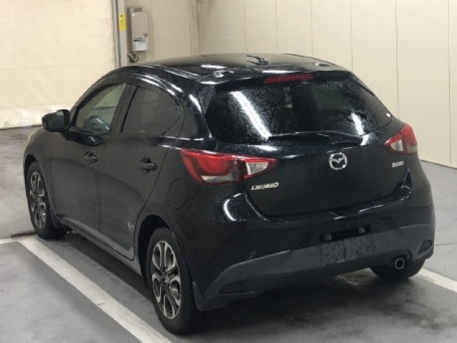 Mazda DEMIO 2015 8256984-1
