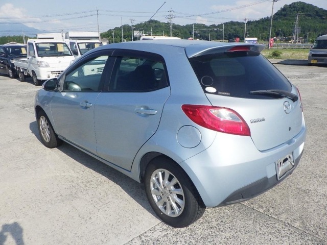 Mazda DEMIO 2011 8256987-1