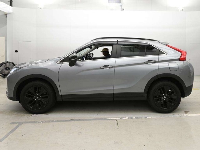 Mitsubishi ECLIPSE CROSS 2019 8250531-4