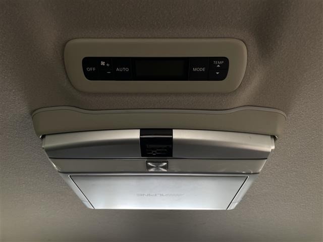 Nissan ELGRAND 2012 8257087-10