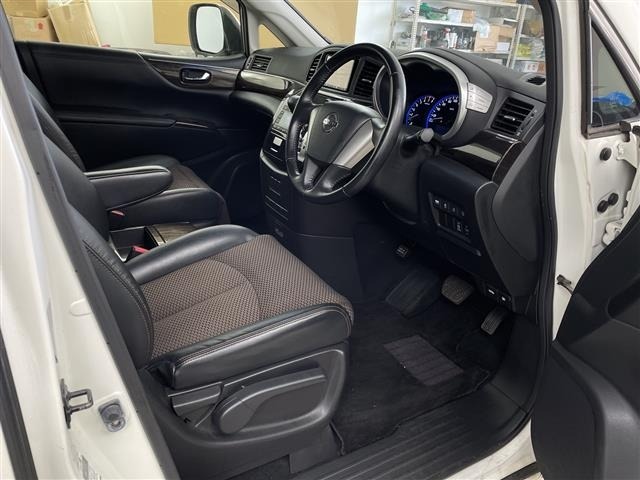 Nissan ELGRAND 2012 8257087-2