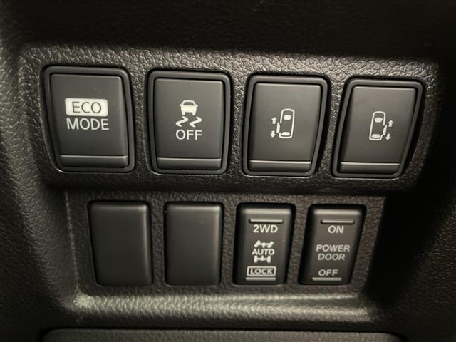 Nissan ELGRAND 2012 8257087-5