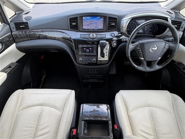 Nissan ELGRAND 2017 8257092-14