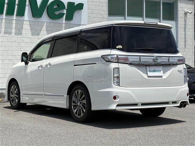 Nissan ELGRAND 2017 8257095-13