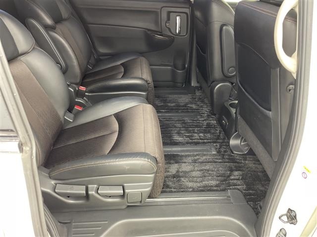 Nissan ELGRAND 2014 8257096-12