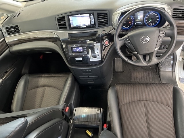 Nissan ELGRAND 2017 8257097-5