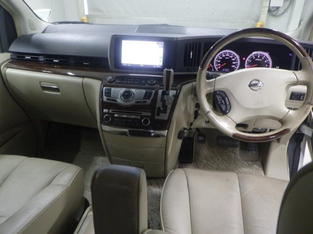 Nissan ELGRAND 2008 8257098-3