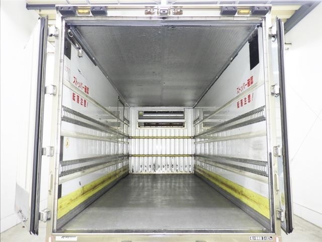 Isuzu FORWARD 2015 8255470-4