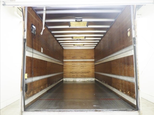 Isuzu FORWARD 2010 8255503-4