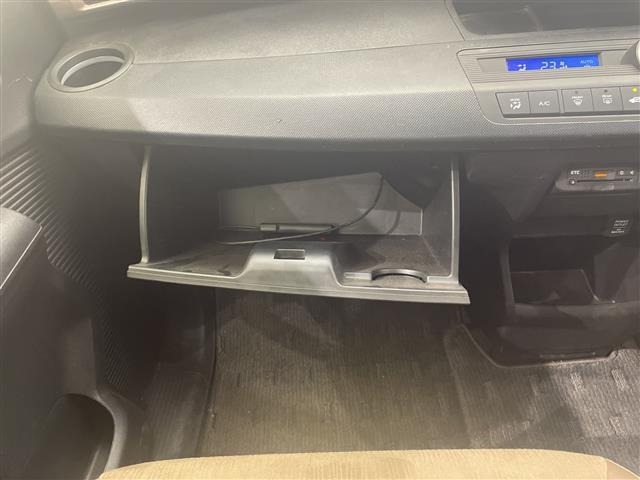 Honda FREED 2015 8248343-2