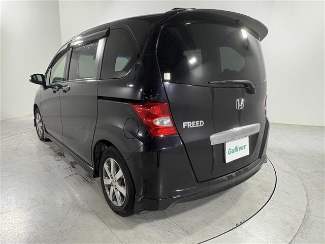 Honda FREED 2011 8248344-1