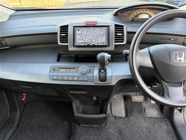 Honda FREED 2010 8248373-4
