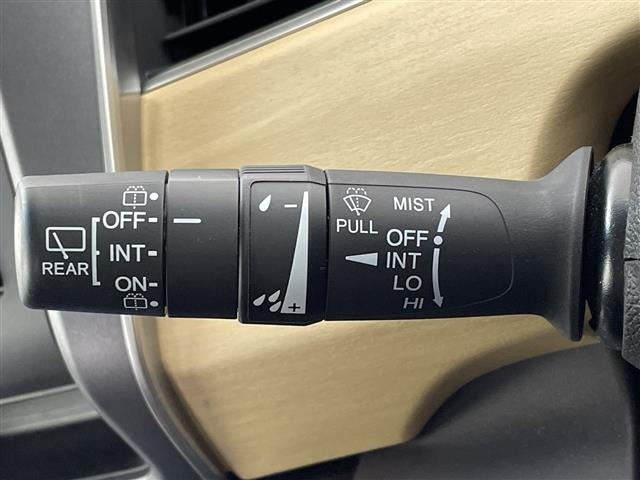 Honda FREED 2018 8248375-12