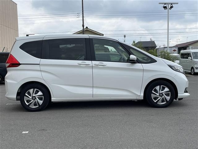Honda FREED 2023 8248388-22