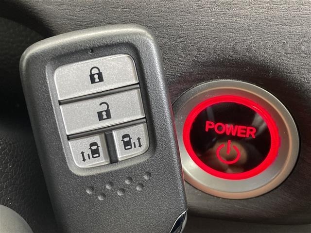 Honda FREED 2023 8248392-10