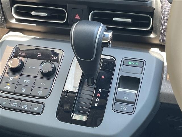Honda FREED 2025 8248402-11