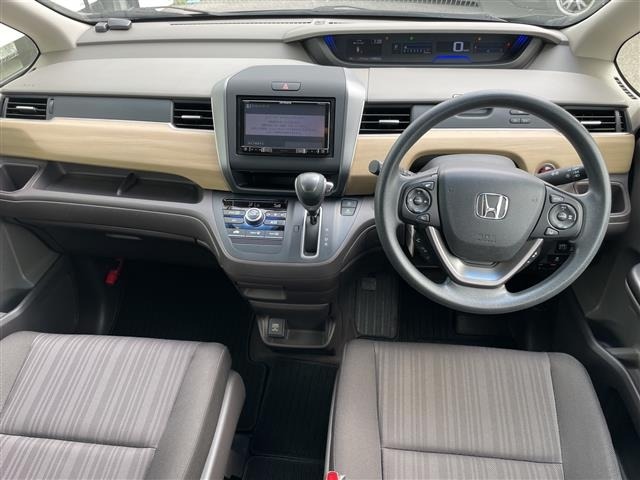 Honda FREED 2016 8248436-15